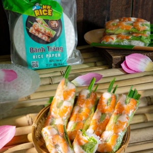 FRESH ROLL RICE PAPER- MR RICE - 16 CM 